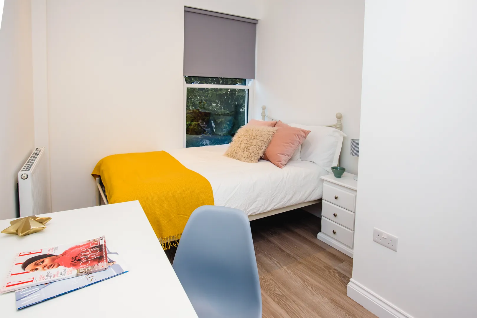 Flat A, 25 Lister Gate - Luxury 5 Bed City Centre Apartment - Image 7